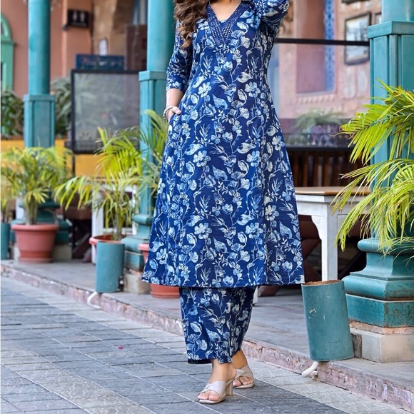 Other - Floral Blue co ord set pants tunic top